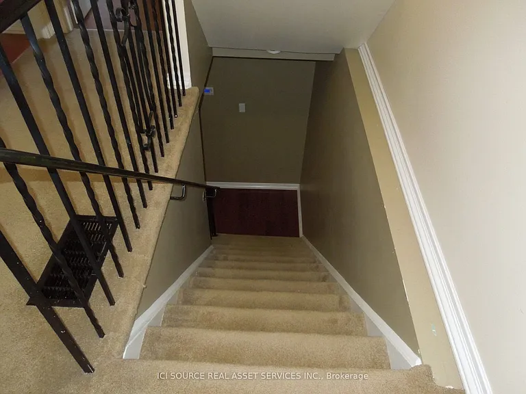129 Ormond Dr — Photo 17