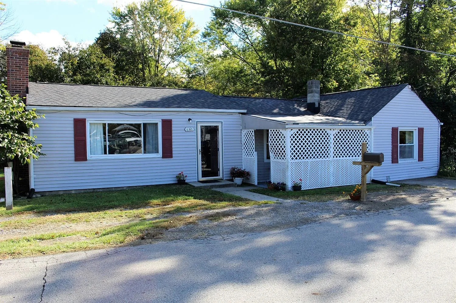 8386 Park Dr photo 1