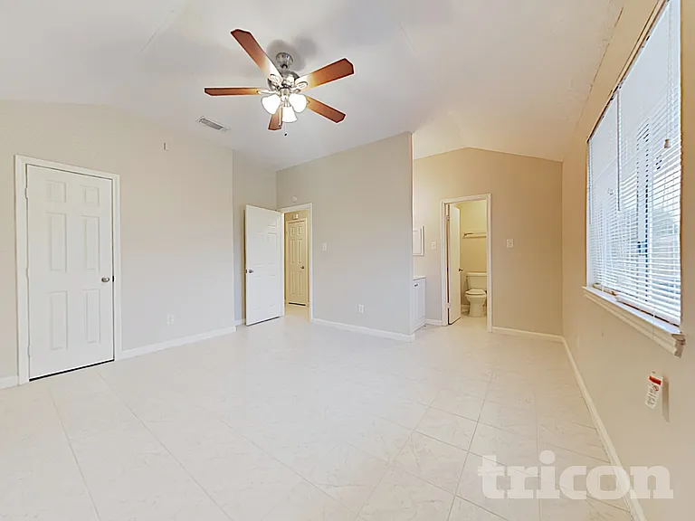 3446 Edgecreek Dr — Photo 17