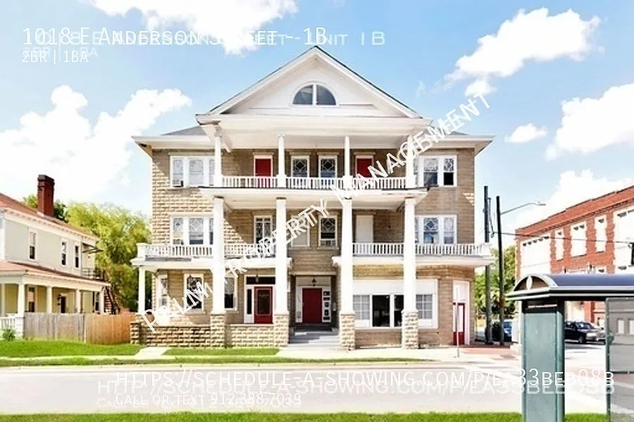 1018 E Anderson St #1B