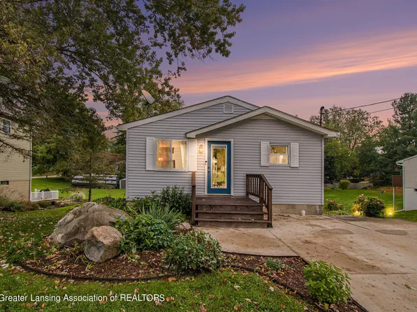 307 Woodworth St, Leslie, MI 49251
