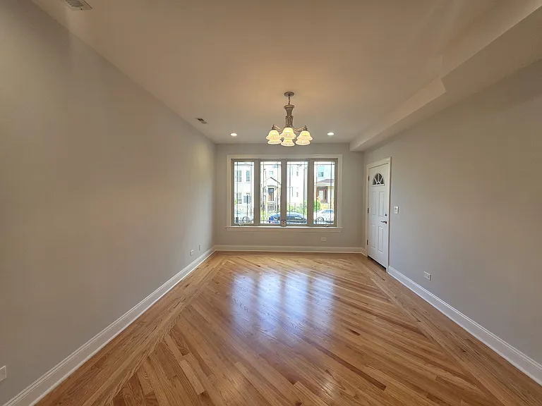 2952 N Gresham Ave #1 — Photo 3