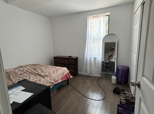 4008 Market St #3F, Philadelphia, PA 19104