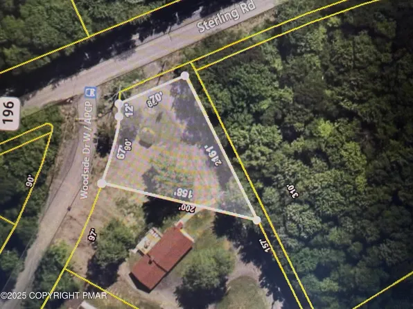 212 Woodside Dr, Tobyhanna, PA 18466