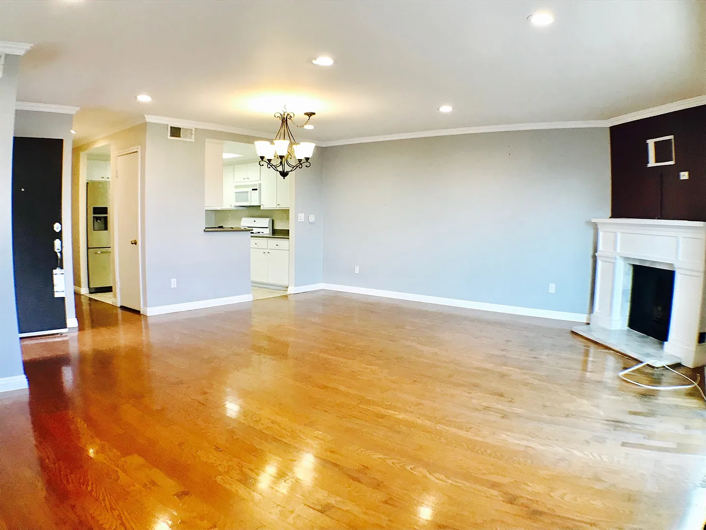Panoramic Views From Balcony Attached Garage — Photo 2