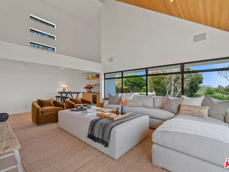 27553 Pacific Coast Hwy — Photo 9