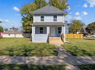 1442 4th Ave SE, Cedar Rapids, IA 52403