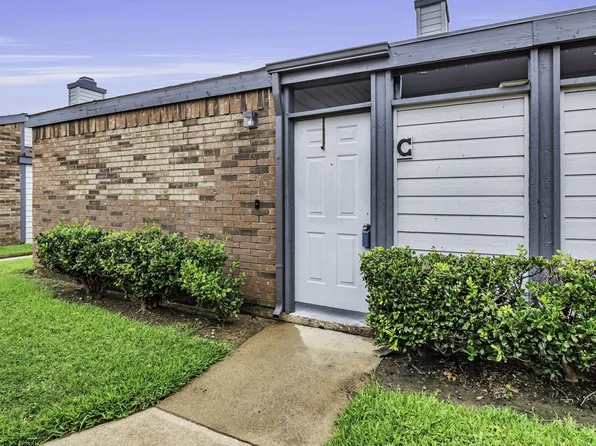 614 Bellaire Dr APT C, Hurst, TX 76053