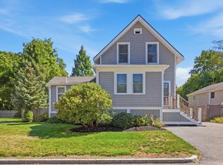 29 Canterbury Dr, Reading, MA 01867