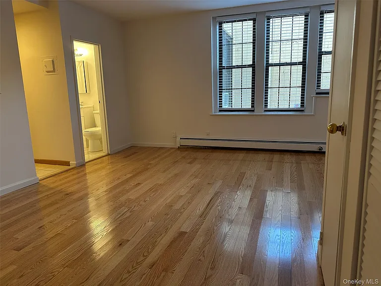 310 Riverside Blvd #2K — Photo 10