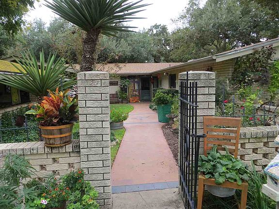 5th image of 312 Bluebird Cir