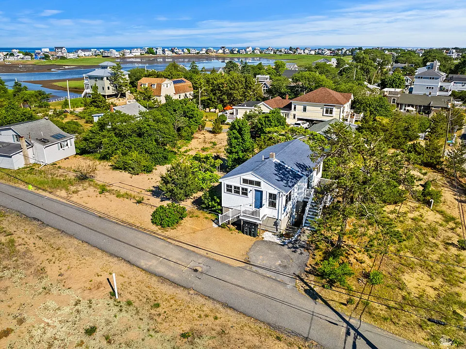 122 Old Point Rd
