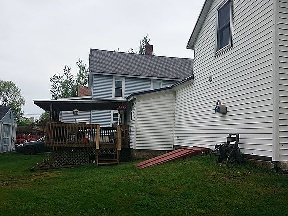 5th image of 247 E Main St