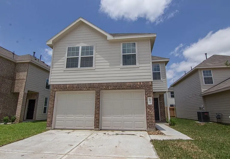 18546 Rock Flats Ravine Dr — Photo 1