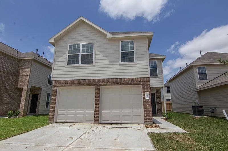 18546 Rock Flats Ravine Dr