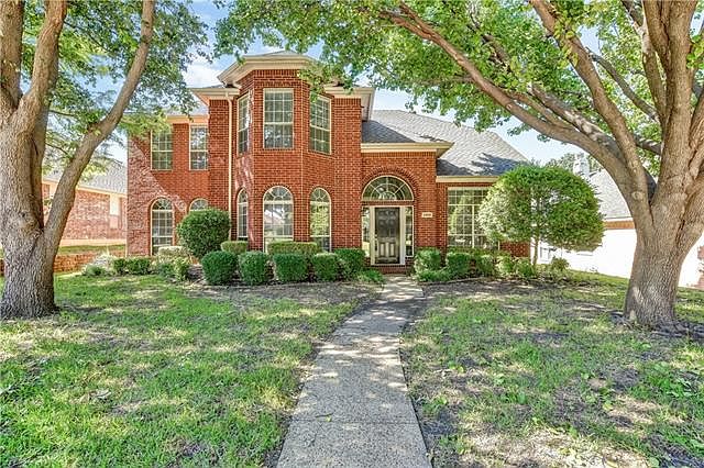 1st image of 2909 Oak Tree Dr