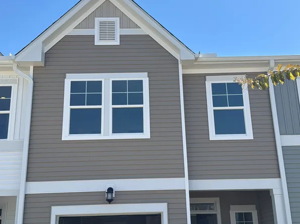 155 S Copper Fox Ln, Smithfield, NC 27577