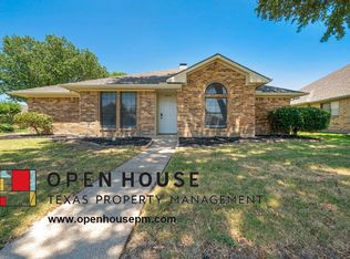 4210 N Cliff Dr, Carrollton, TX 75010