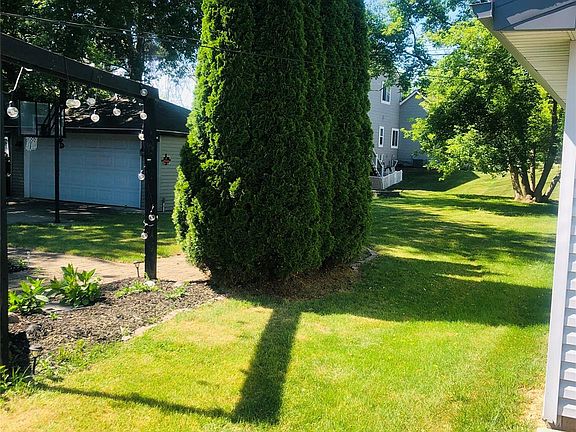 3rd image of 8396 Cooley Beach Dr