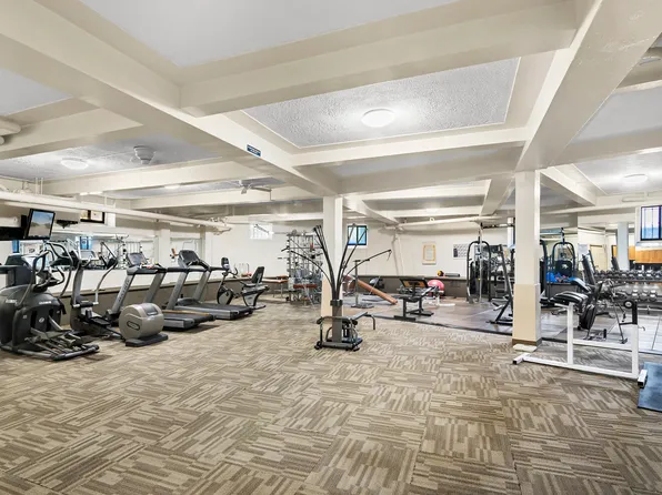 7101 Shore Road image 7 of 13