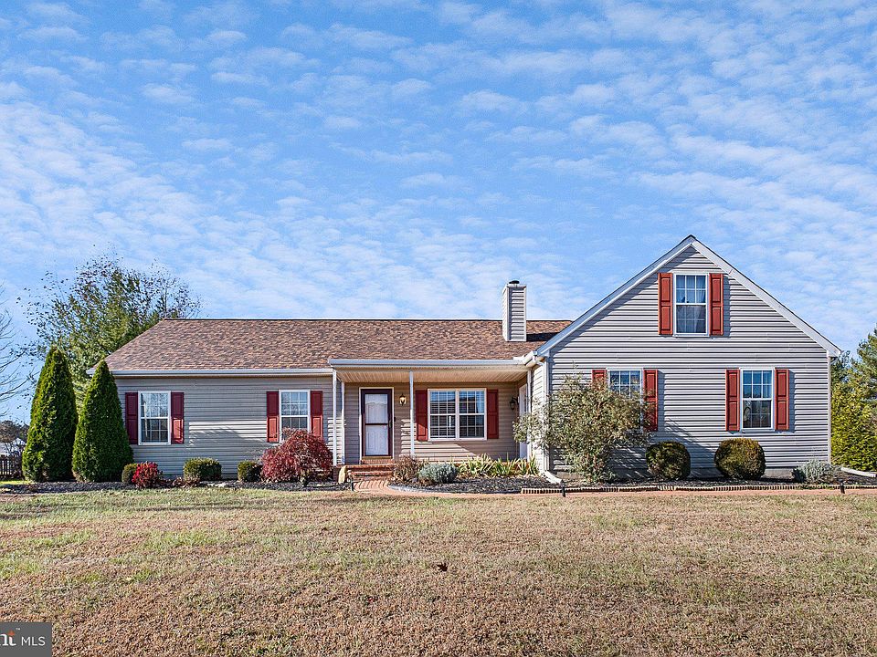 1st image of 199 Birchwood Ln