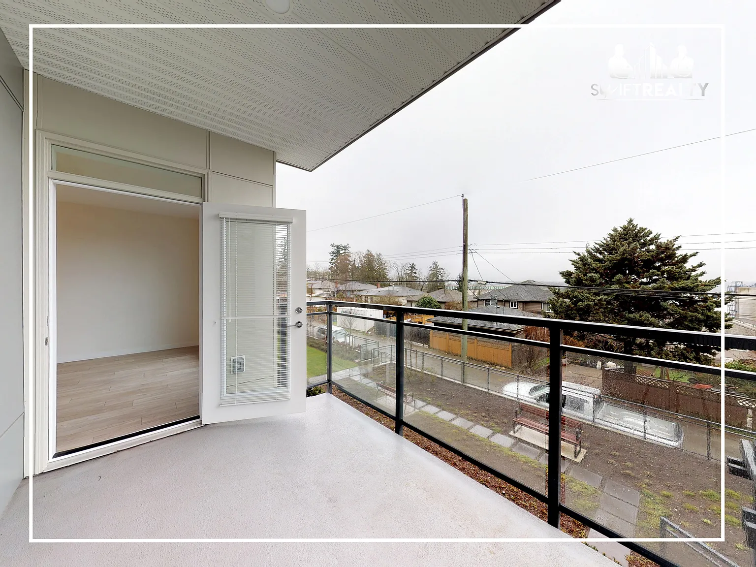 Luxury South-Facing 2 Bed 2 Bath Condo in Lower Lonsdale! — Photo 3