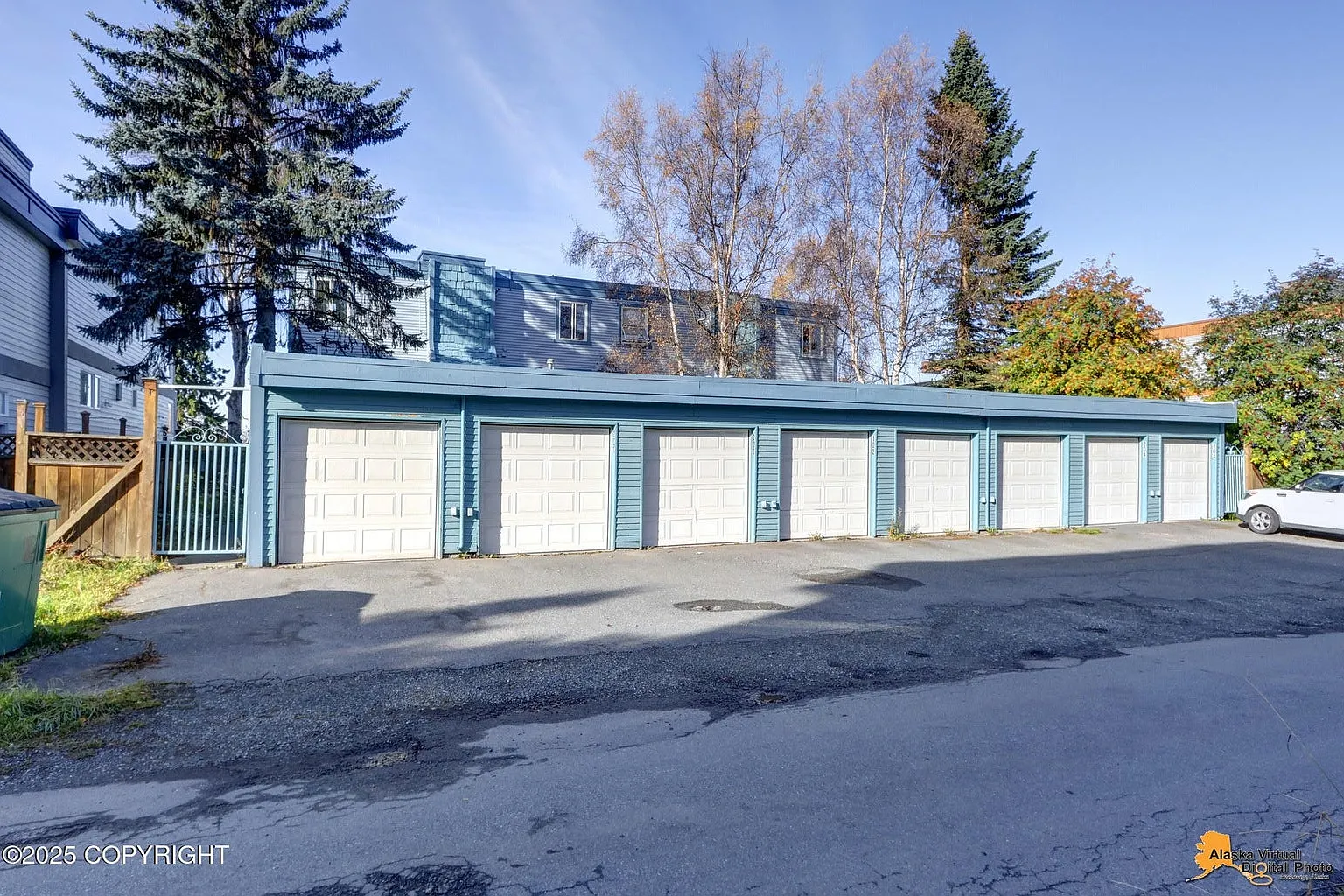2 bed, 2.5 bath, 1604 sqft, $3,500 — Photo 3