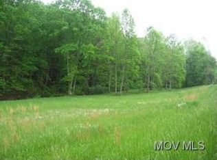 525 Mill Run Rd, Parkersburg, WV 26104