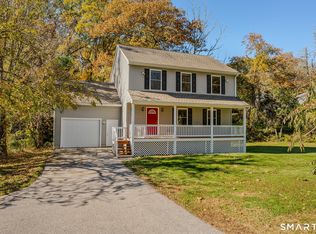 357 Pumpkin Hill Rd, Ledyard, CT 06339