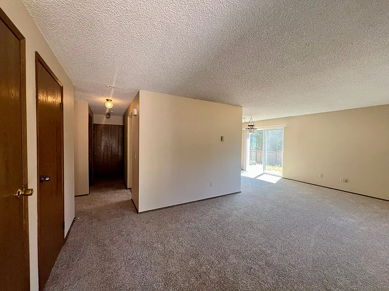 9236 White Fir Dr NE #B — Photo 12