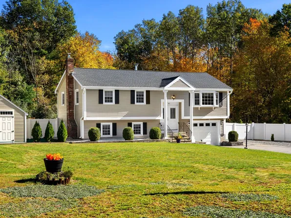 281 Beech St, Tewksbury, MA 01876