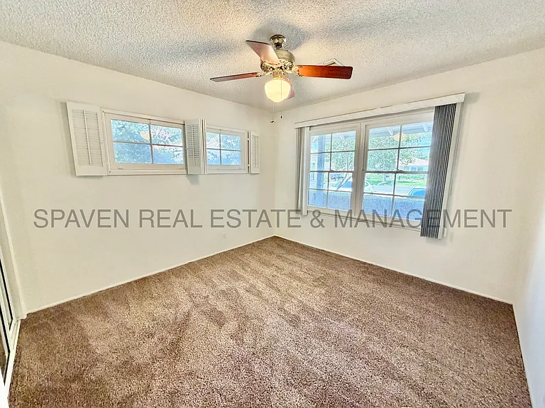 4750 El Molino Ave — Photo 10