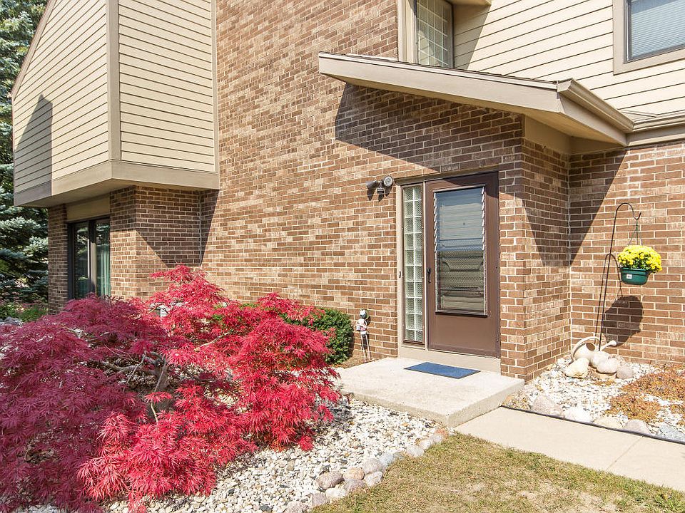 1st image of 2542 W Parnell Ave #1