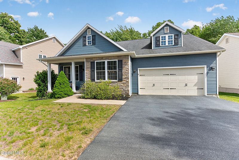 2nd image of 9 Forestbrook Drive