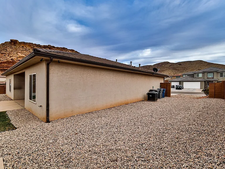 3731 E Shooting Star Ln — Photo 36