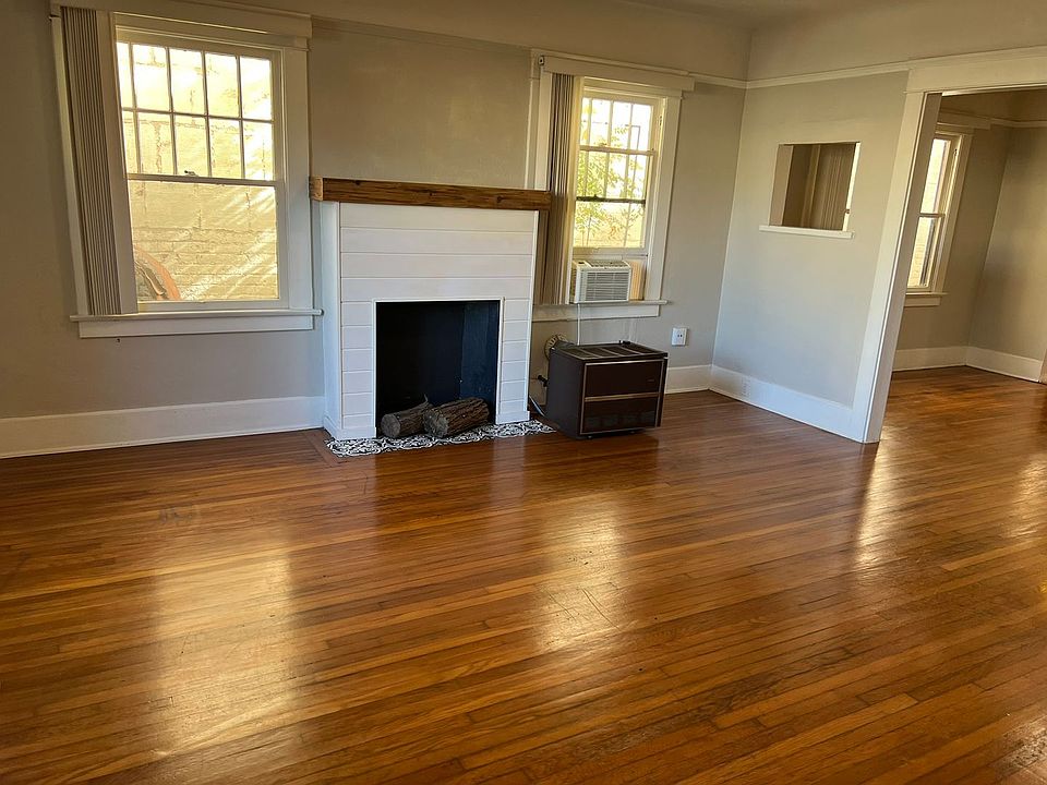 1st image of 401-421 Spruce St