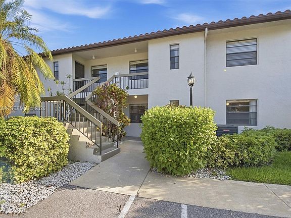 2nd image of 21529 Cypress Hammock Dr APT 35G
