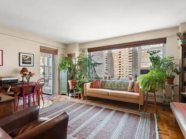 475 Franklin D Roosevelt Dr Unit K1303, New York, NY 10002