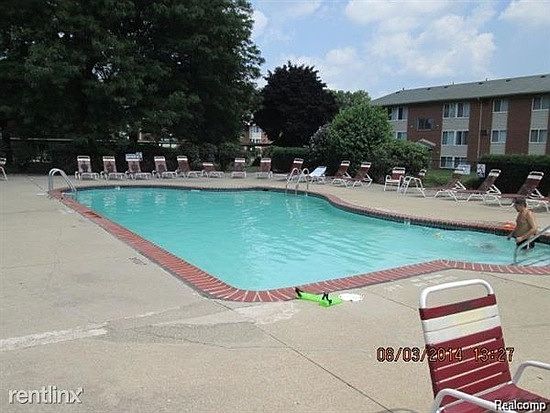 5th image of 7448 Central St