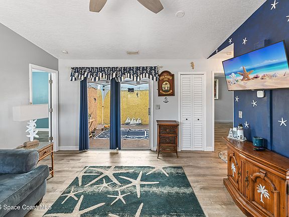 3rd image of 1485 Malibu Cir NE APT 112