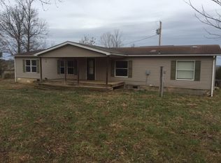 867 Wilburn Rd, Mount Hermon, KY 42157