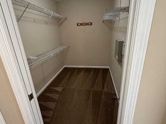 4th image of 6304 Lake Plantation Dr