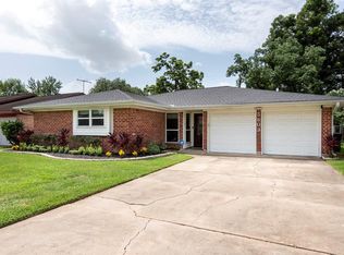 5603 De Lange Ln, Houston, TX 77092