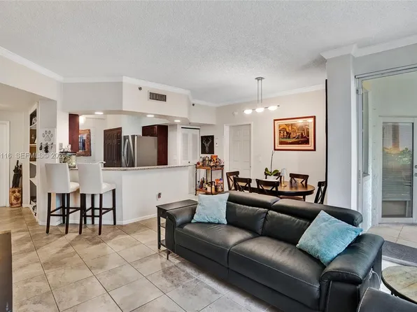 3155 NE 184th St APT 8103, Aventura, FL 33160