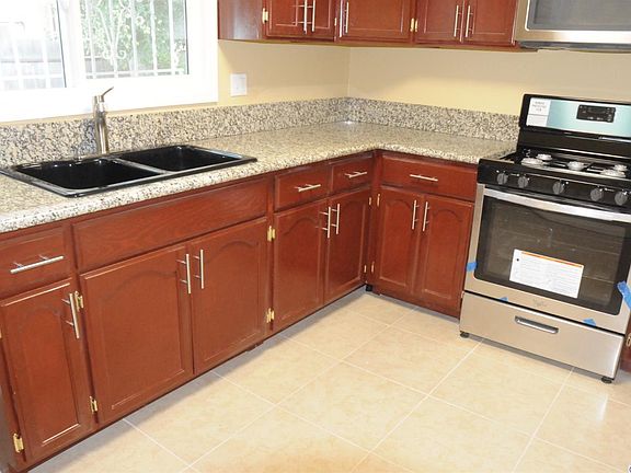 5th image of 4506 Honduras St