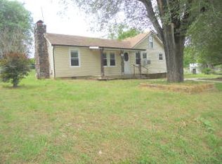 8026 Elm St, Valley Springs, AR 72682