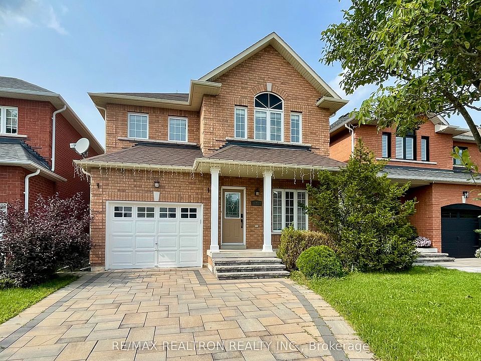 1st image of 123 Woodbury Cres