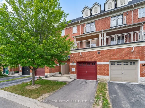 2530 Countryside Dr #5, Brampton, ON L6R 3T4