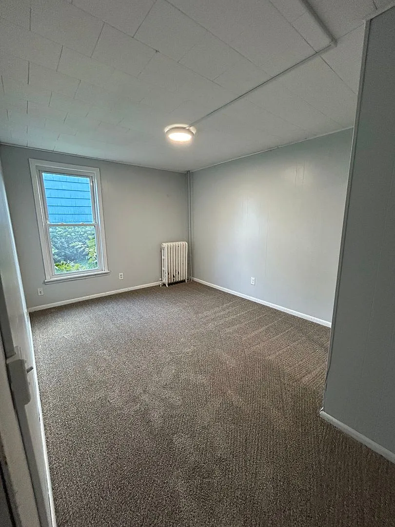7th Ave S 207 — Photo 3