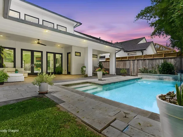 6610 Sivley St, Houston, TX 77055